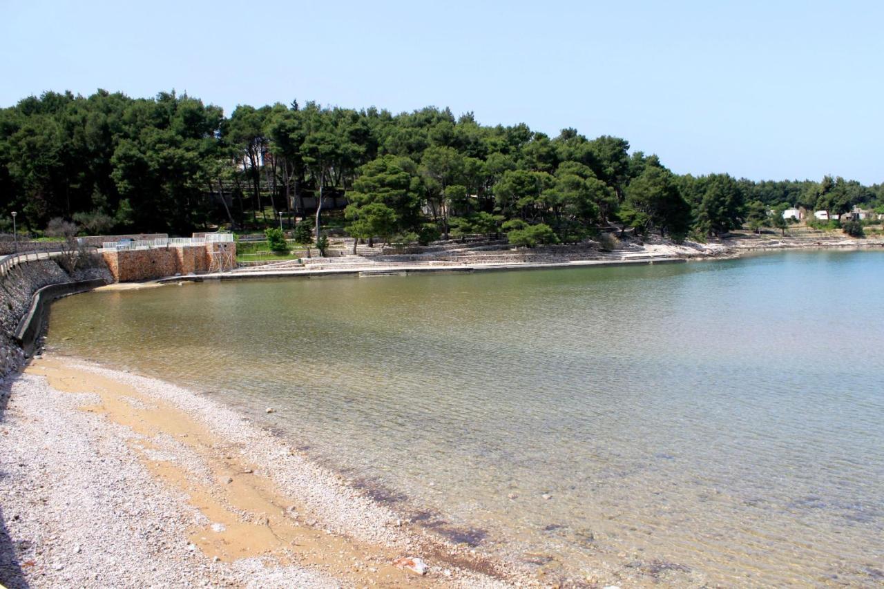 Apartments With A Parking Space Jelsa, Hvar - 8746 耶尔萨 外观 照片