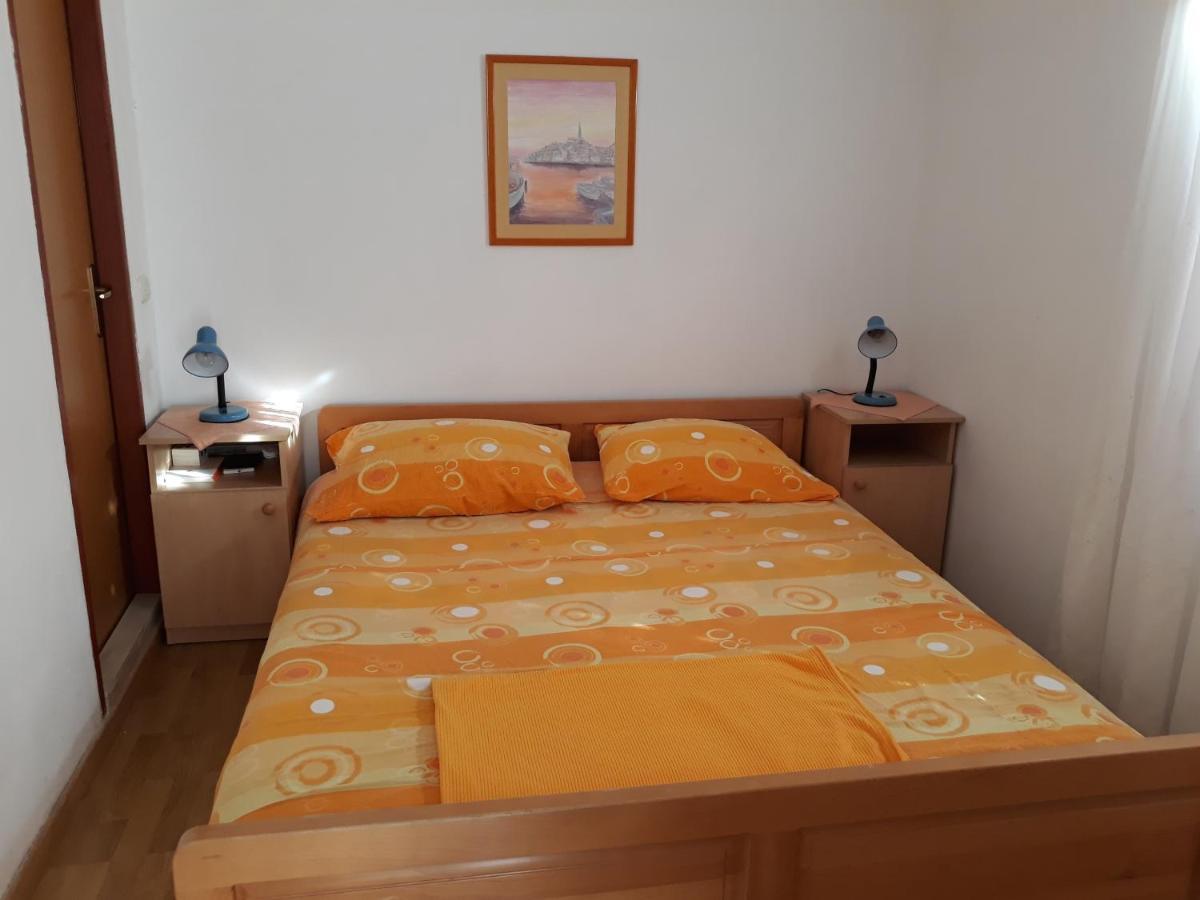 Apartments With A Parking Space Jelsa, Hvar - 8746 耶尔萨 外观 照片